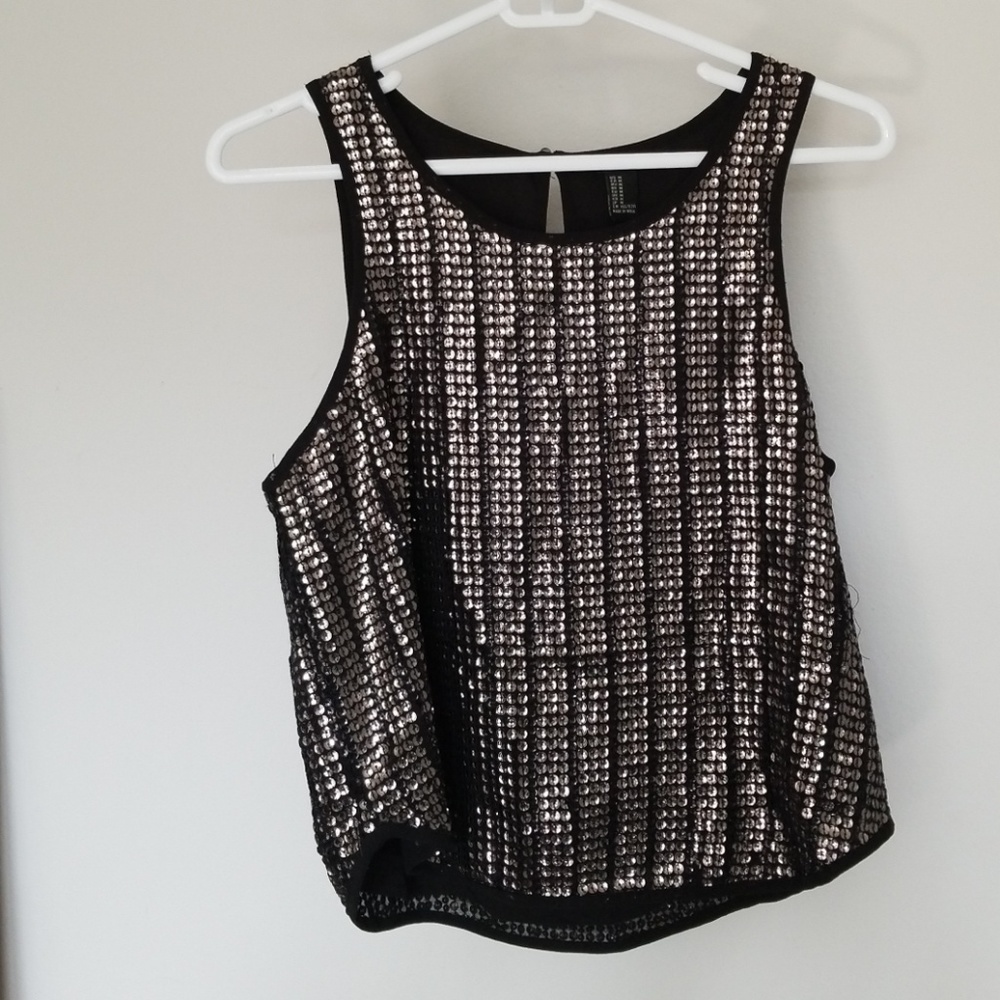 Sequin tank